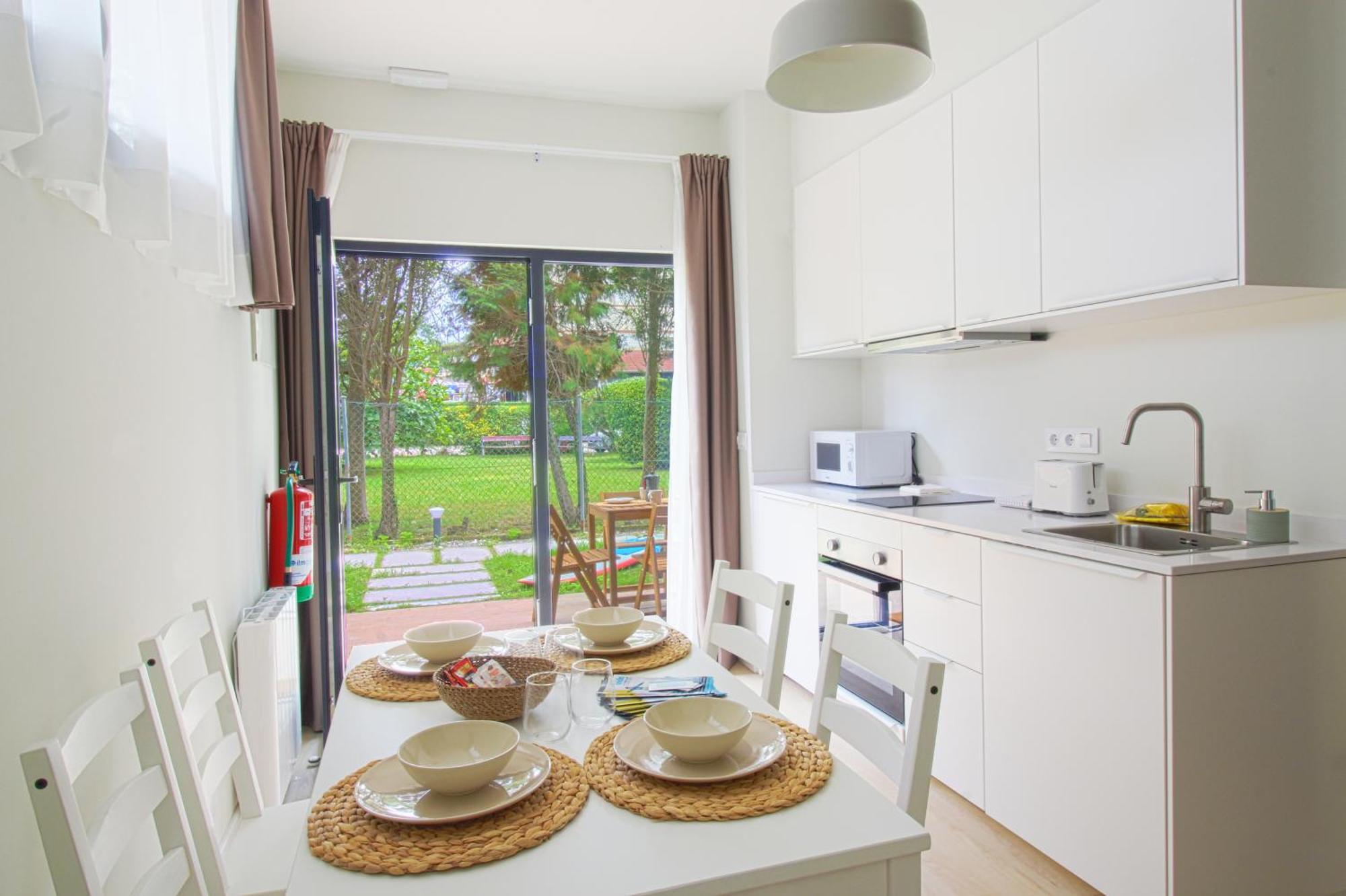Apartamentos Costa Meron San Vicente De La Barquera Exteriér fotografie